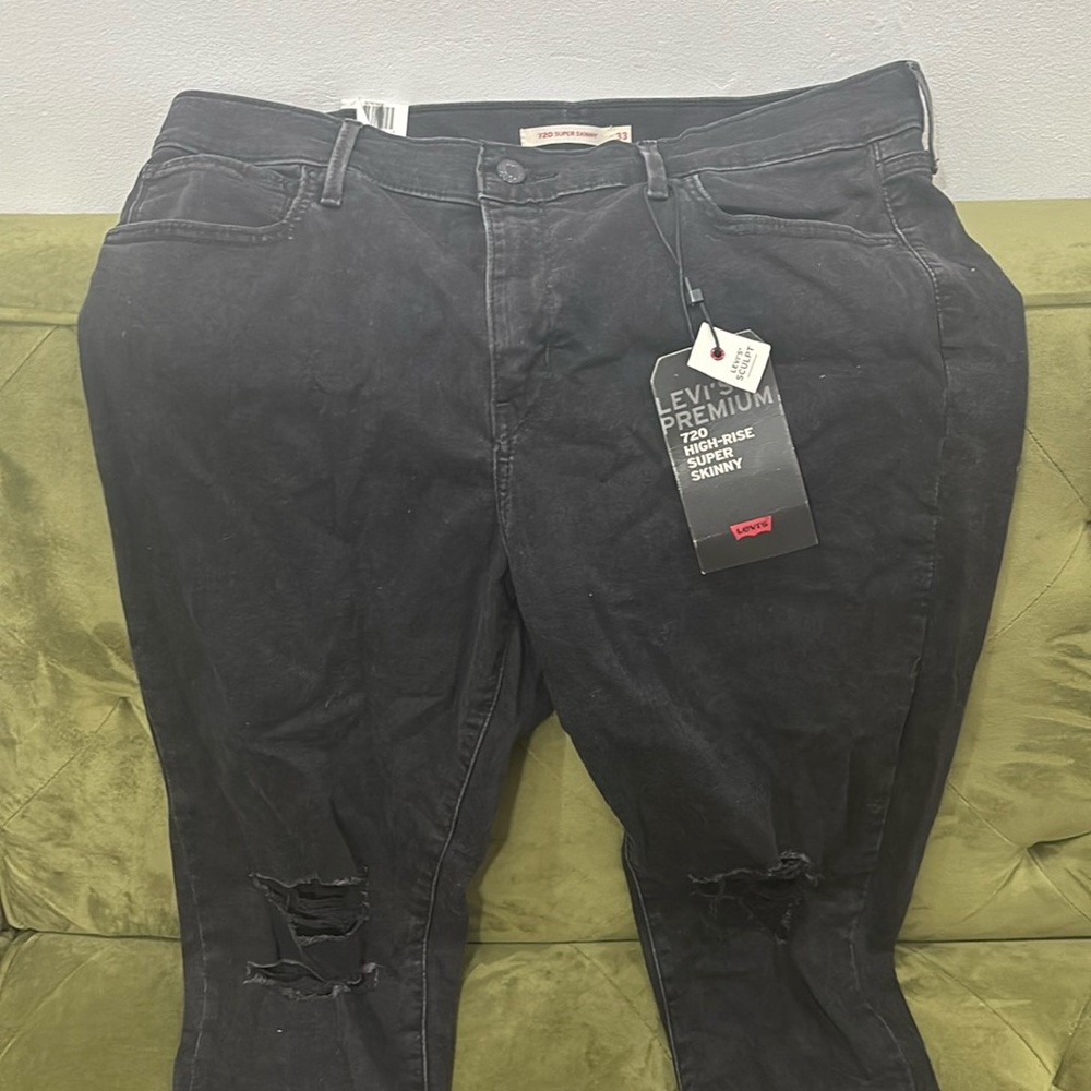 Levi’s ripped high rise 720 super skinny jeans